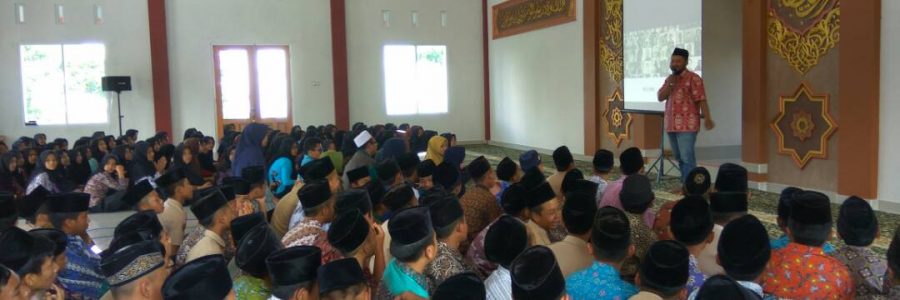 #WMGoesToSchool : Wonosobo Muda Berbagi Semangat di SMP Alfa Ali Masykur