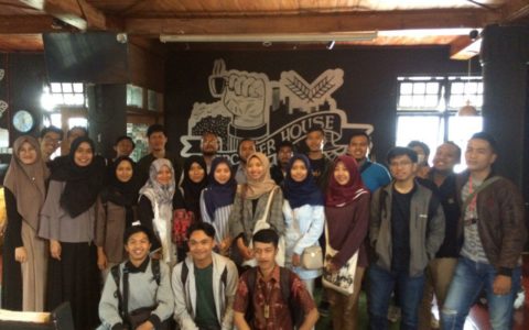 WM Ngangsu Kawruh : Memahami Seluk Beluk Wonosobo